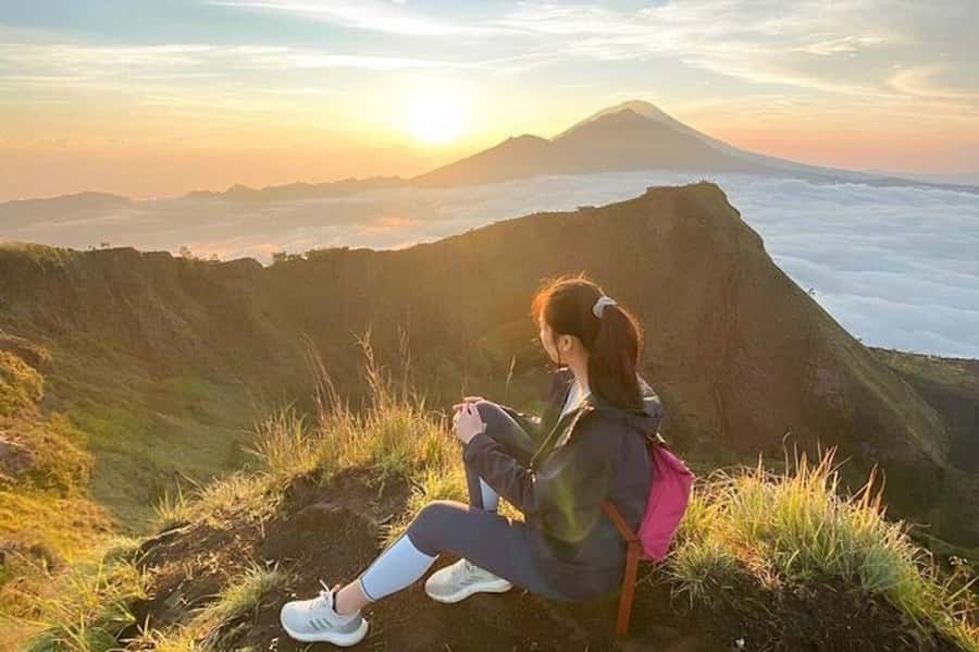 From Ubud: Mount Batur Hiking - Sunrise above Lake Batur