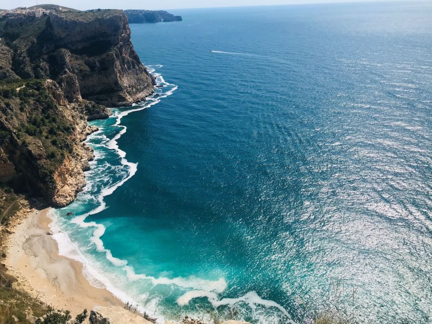 From Valencia: Cala del Moraig Hiking & Beach Trip - How to prepare for heat, rocks, and limited facilities