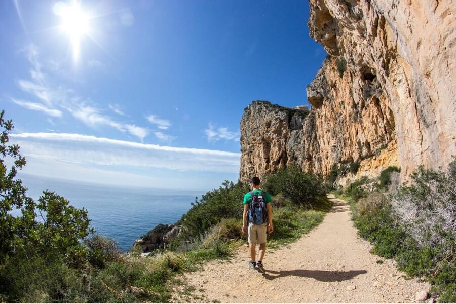 From Valencia: Cala del Moraig Hiking & Beach Trip - The 105-minute journey from Valencia