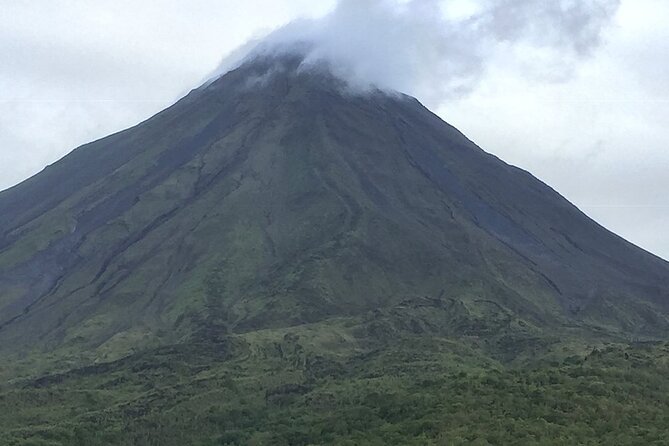 Full Day Tour with Safari Float, Waterfall and Volcano Hike - A family ranch lunch beside the river