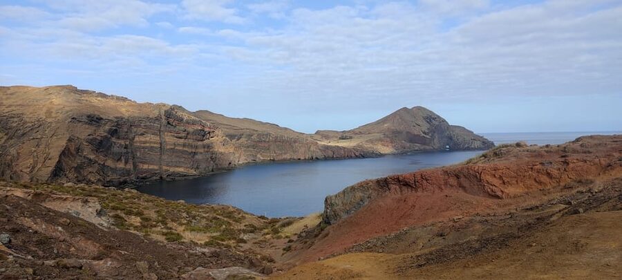 Funchal: Caniçal Ponta São Lourenco Hiking Transfer - Café, beach, and optional time by the water