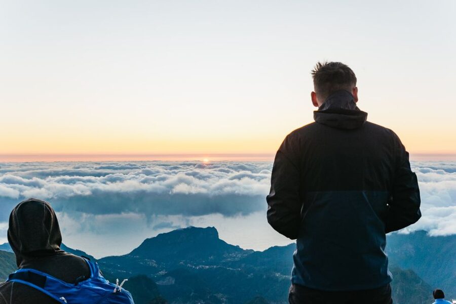 Funchal: Pico do Arieiro Sunrise Hiking Transfer - Sunrise at Pico do Arieiro