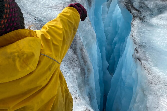 Guided Glacier Hike on The Athabasca with IceWalks - Weather, clothing, and comfort
