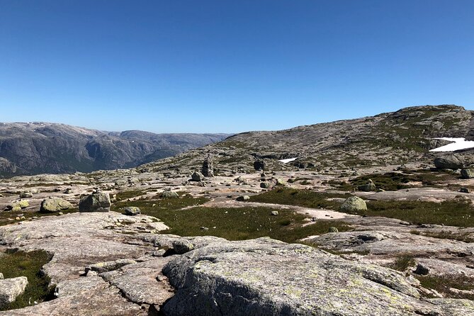 Guided hike to Kjerag and Kjeragbolten - The descent is not an easy finish