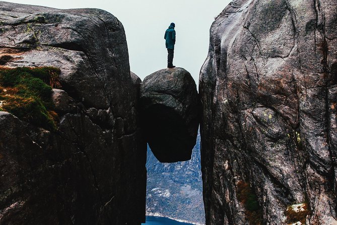 Guided hike to Kjerag and Kjeragbolten - What the Kjerag hike feels like underfoot