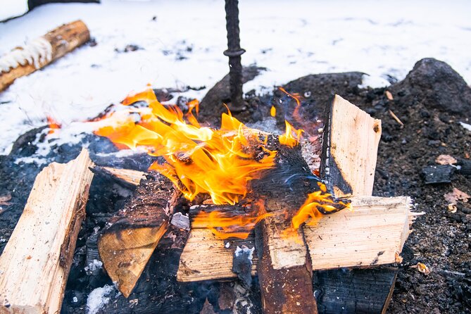 Helsinki: Nuuksio National park hiking with campfire lunch - Viewpoints, lakes, and time to slow down