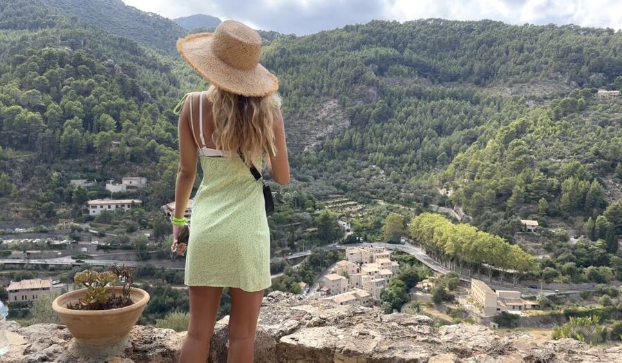 Hidden Coves, Hiking & Snorkeling Adventure in Mallorca - Second cove: more snorkeling, caves, and optional jumps