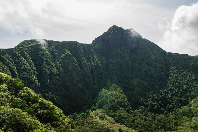 Hike St. Kitts: Highest peak Mount Liamuiga Volcano - The drive from Basseterre to Mount Liamuiga