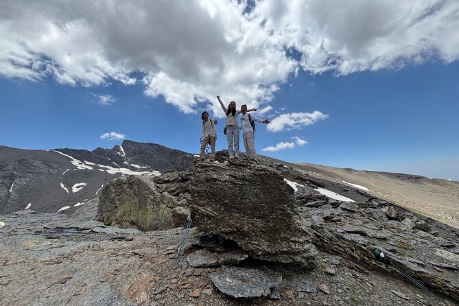 Hiking experience in the High Sierra Nevada National Park - The climb above 3,000 meters