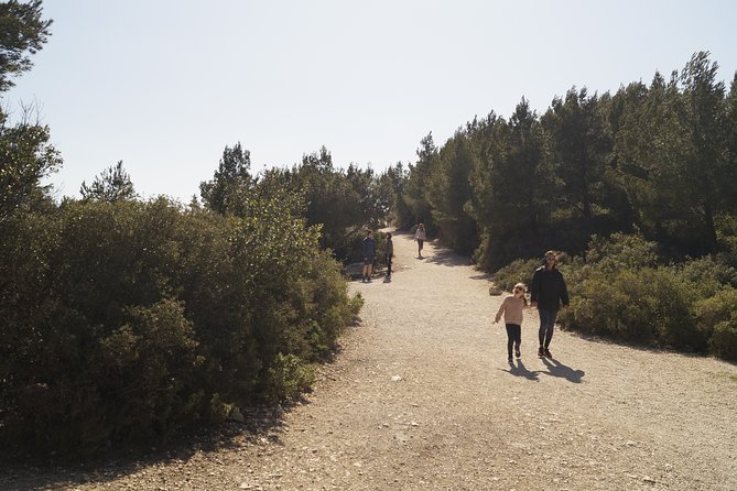 Hiking in the Calanques National park from Marseille - What to pack for the Calanques