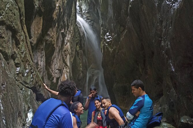 Hiking Tabernacle Thundering Waterfall in Dominican Republic - Food, coffee, and a Dominican lunch