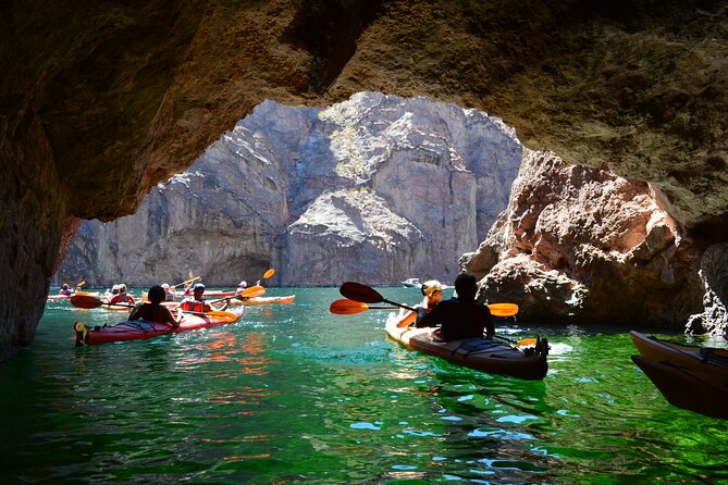 Hoover Dam & Hot Springs Kayak Tour with Lunch & Expert Guide - Lunch, snacks, and the value of $289
