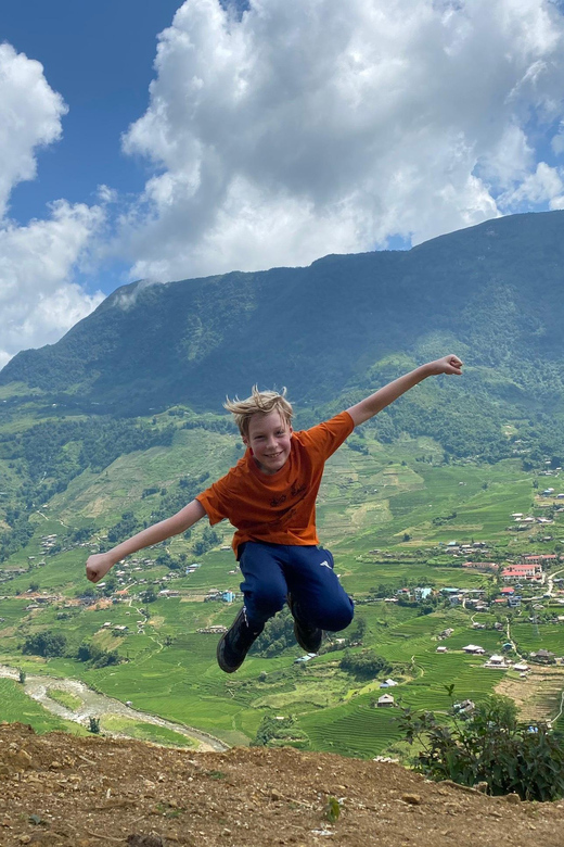 In Sapa: 1 Day Mountain Trek, Visit beautiful villages - Sa Seng Mountain starts the day with the hardest climb