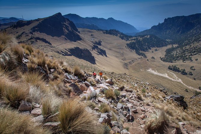 Iztaccihuatl Volcano Hike with an Alpinist - What the alpinist guide adds