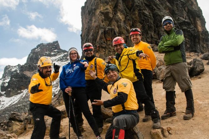 Iztaccihuatl Volcano Hike with an Alpinist - Leaving at 6:20 a.m. from central Mexico City