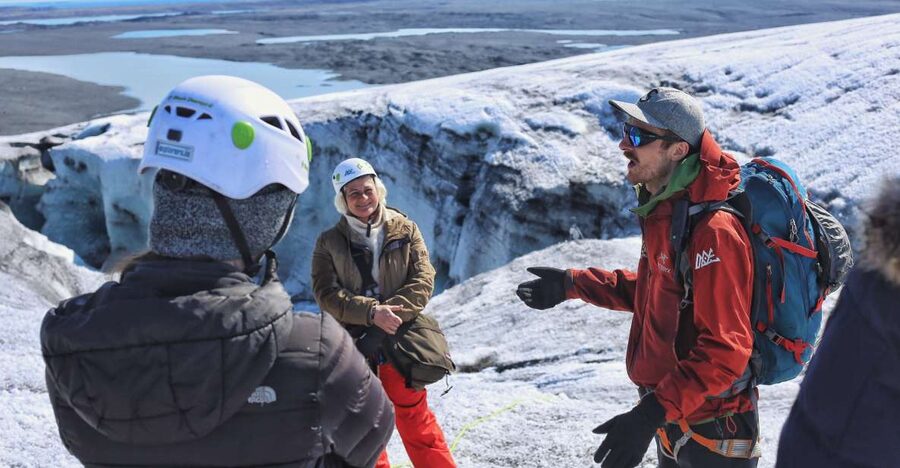 Jökulsárlón: Vatnajökull Glacier Guided Hiking Tour - Why walking Breiðamerkurjökull feels different from seeing Jökulsárlón