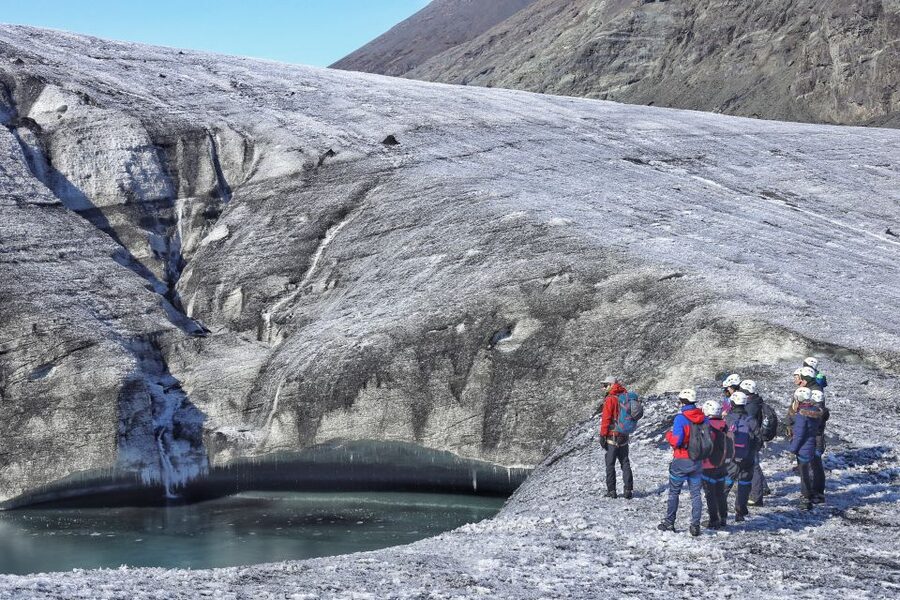 Jökulsárlón: Vatnajökull Glacier Guided Hiking Tour - The 40-minute super jeep ride
