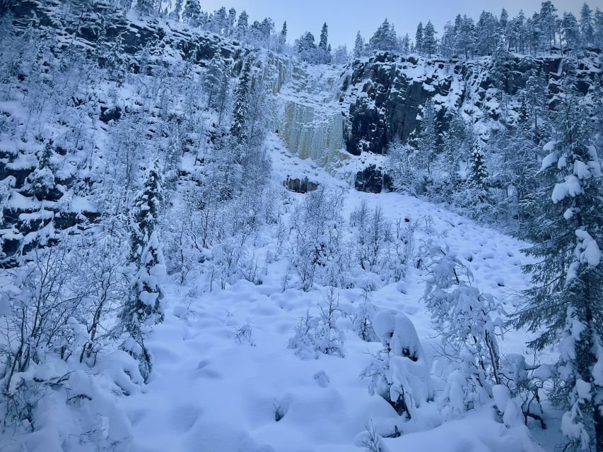 Korouoma: Frozen Waterfall Hiking Tour - What the two-hour hike feels like