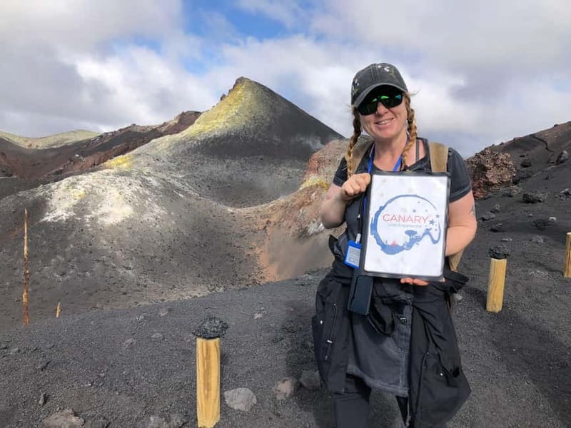 La Palma: Tajogaite Volcano Guided Hike - The approach to the three main craters