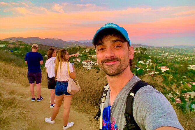 Los Angeles: Hollywood Sunset Walking & Hiking Tour - The walk to Runyon Canyon Park