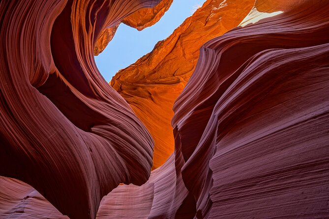 Lower Antelope Canyon Hiking Tour - What makes Lower Antelope Canyon different