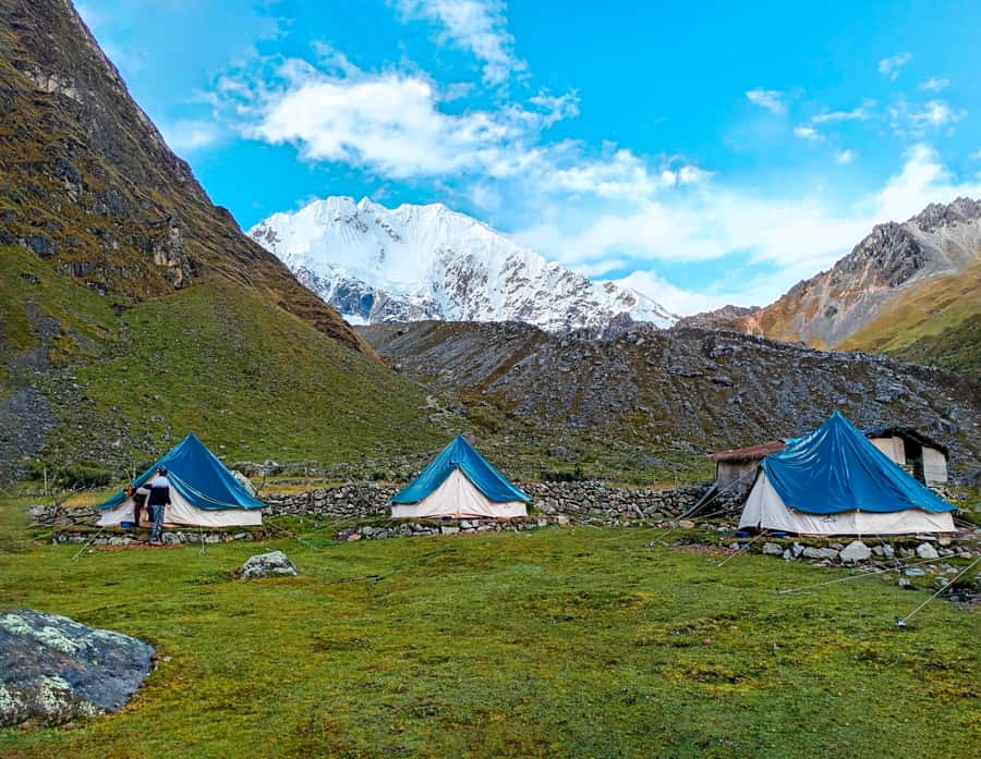 Machu Picchu: 5-Day Salkantay Trek with Panoramic Train - Day three: Coffee, Pachamanca, and the first view of Machu Picchu