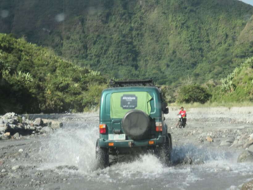 Manila: Mount Pinatubo 4X4 & Hiking Trip - Camp Kainomayan and the first light over the lahar fields