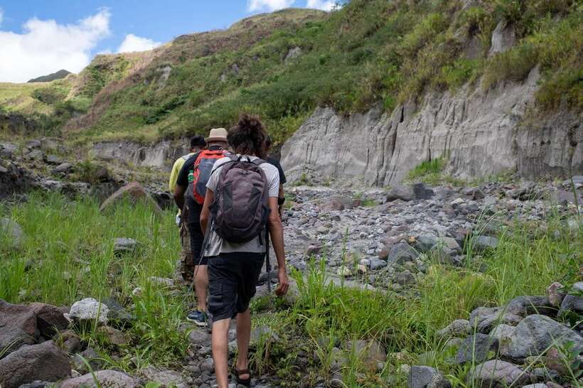 Manila: Mount Pinatubo 4X4 & Hiking Trip - The six-kilometer hike to Mount Pinatubo’s crater