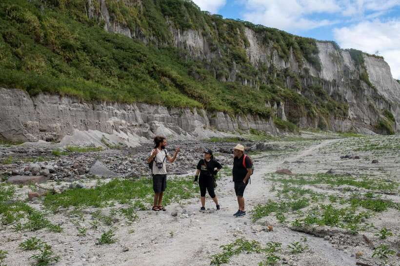 Manila: Mount Pinatubo 4X4 & Hiking Trip - The return walk and second 4x4 ride
