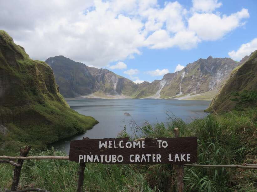 Manila: Mount Pinatubo 4X4 & Hiking Trip - Meeting at Petron Makati Avenue at 11:00 PM