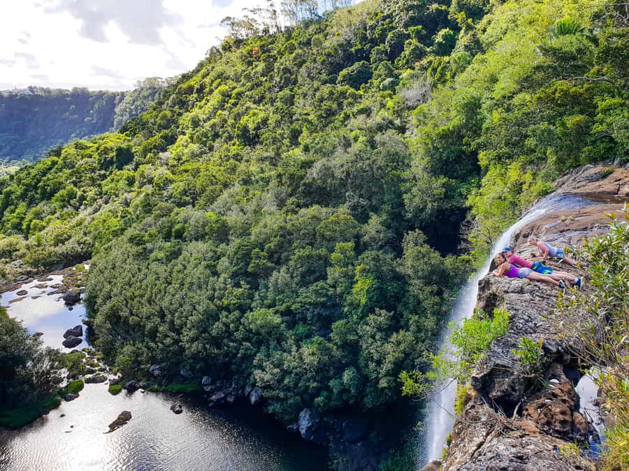 Mauritius: Tamarind Falls Highlights 3-Hour Hiking Trip - What the guide adds to the walk