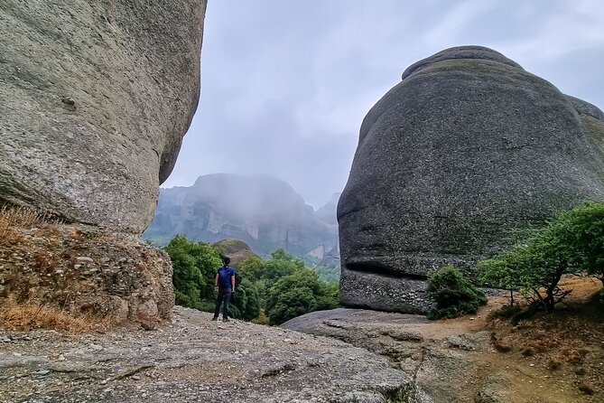 Meteora Small Group Hiking tour with Transfer and Monastery Visit - A small group and a useful morning schedule