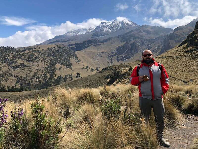 Mexico City: Guided Volcano Trek with Lunch - Why the market lunch improves the day