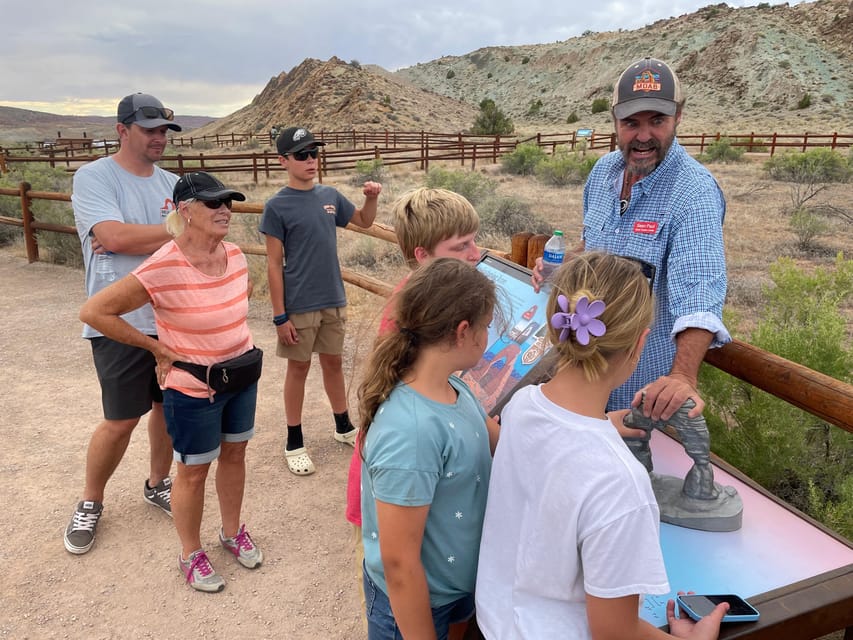 Moab: Arches National Park Sightseeing Tour - Practical timing and booking advice