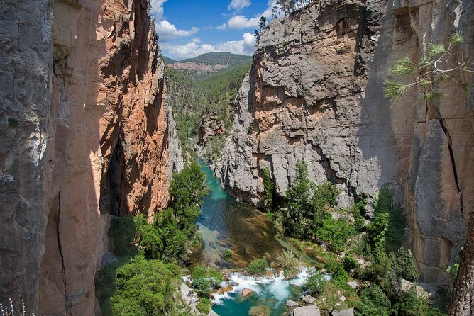Montanejos Hiking Tour & Thermal Pools from Valencia - The coach ride and pickup points