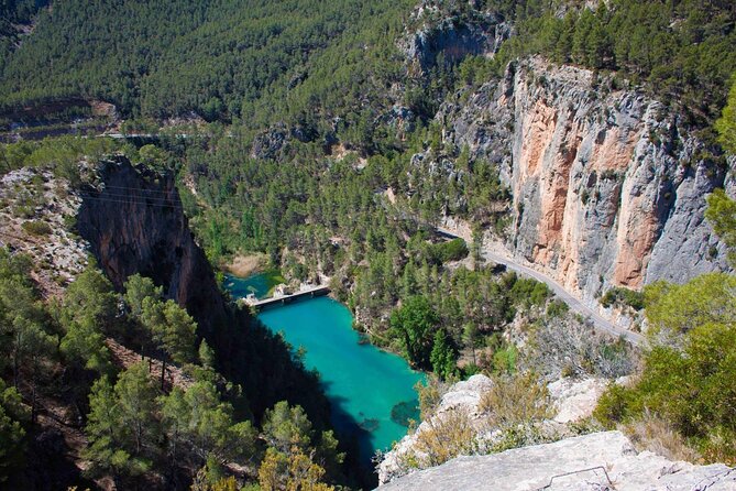 Montanejos Hiking Tour & Thermal Pools from Valencia - What to pack for eight hours outside