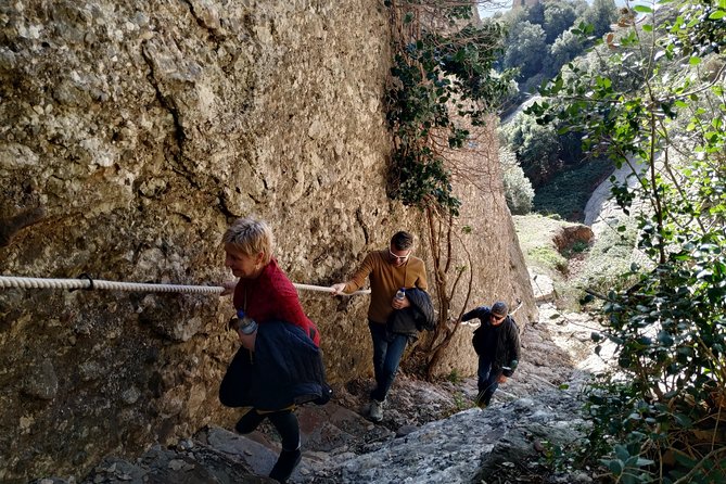 Montserrat Hiking Experience & Monastery Premium Small Group Tour - What the six-and-a-half-hour schedule feels like