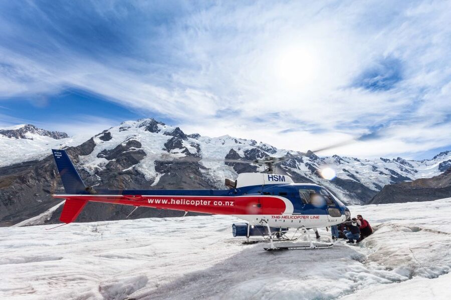 Mount Cook: 3 Hour Heli Hike to the Tasman Glacier - Who should book this Tasman Glacier heli hike?