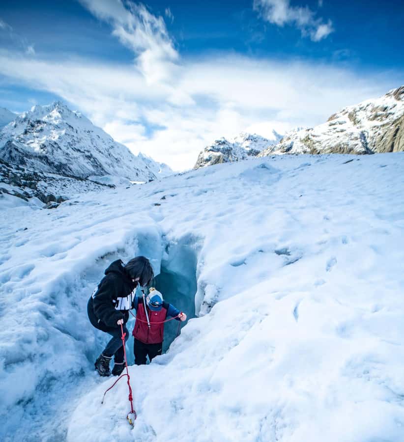 Mount Cook: 3 Hour Heli Hike to the Tasman Glacier - The return flight beneath Hochstetter Icefall