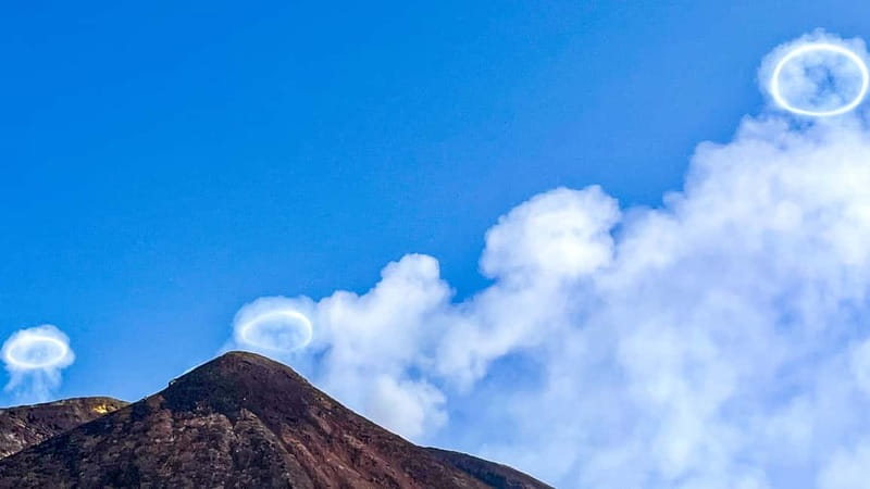 Mount Etna: Trek to 3000m with cable car and 4x4 - Walking to 3,000 meters and Barbagallo Crater