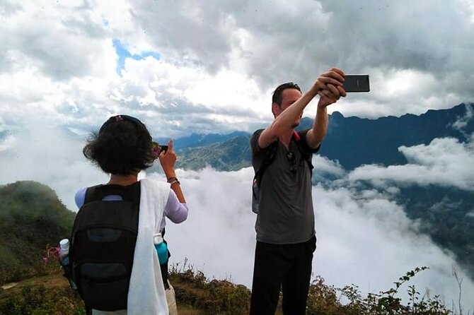 Mountain views and villages trek – 1 Day - Down the mountain to Ham Da