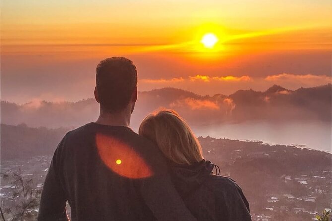 Mt Batur Sunrise Trekking Tour - Breakfast with volcanic steam