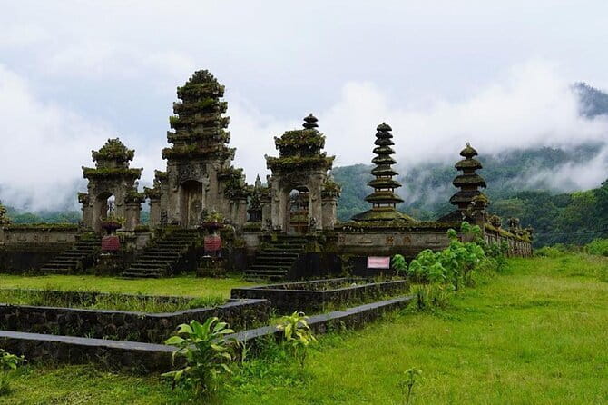 Munduk: Twin Lake Jungle Hike, Ulun Danu Temple, & Waterfall - Why this North Bali day feels different