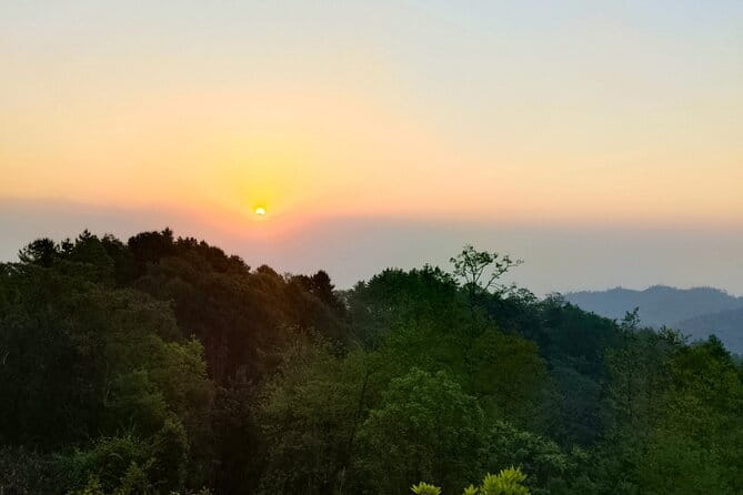 Nagarkot Sunrise View & Day Hiking with Lunch - Private/Group - The three-hour trail to Changu Narayan