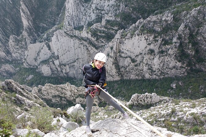 Nido de los Aguiluchos, Monterrey: Hiking + Rock Climbing + 3 Rappels - What to wear and pack for Nido de los Aguiluchos