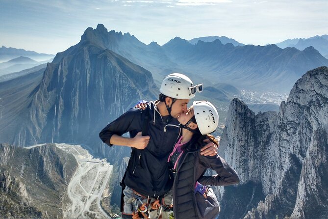Nido de los Aguiluchos, Monterrey: Hiking + Rock Climbing + 3 Rappels - Metal rungs and cables turn the hike into a climb