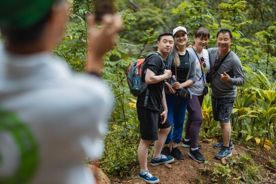 Oahu: Manoa Falls Waterfall Hike with Lunch and Transfers - Should you book the Manoa Falls and Tantalus tour?