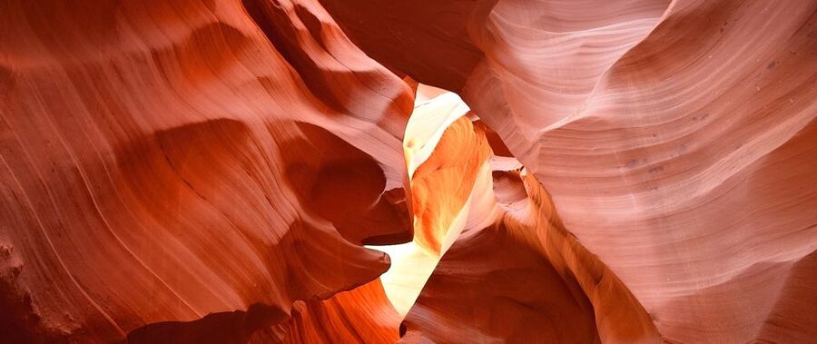 Page: Lower Antelope Canyon Ticket and Guided Hiking Tour - Light, curves, and the best photo stops