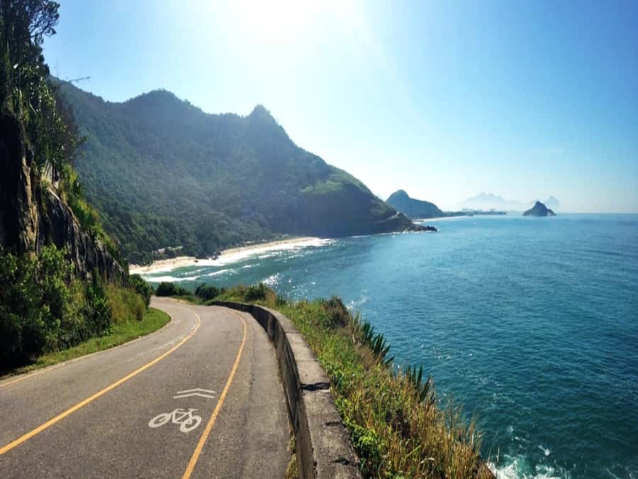 Pedra do Telégrafo Hike and Beach Full-Day Tour - Grumari or Prainha: the right finish after the climb