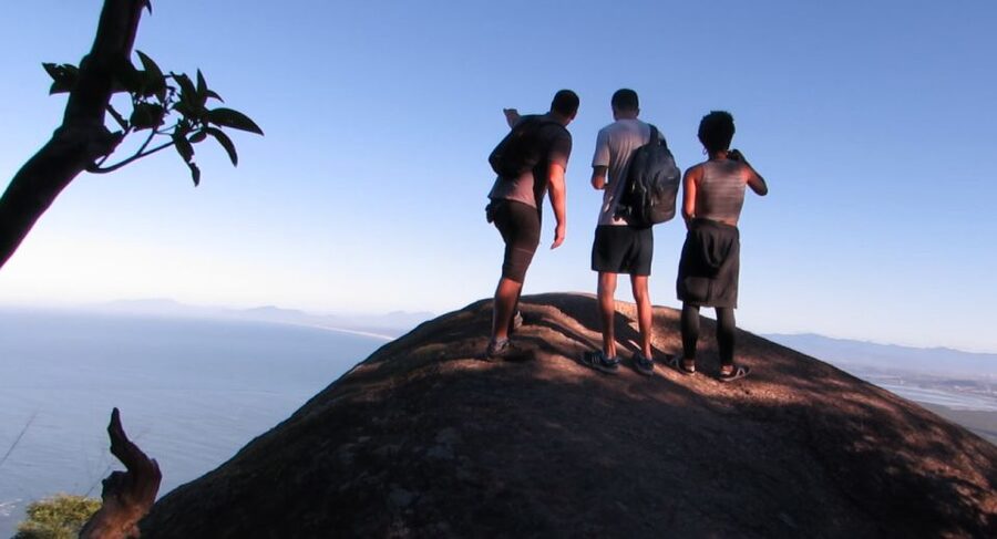 Pedra do Telégrafo Hike and Beach Full-Day Tour - Who should book this hike